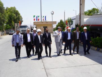 بازدید معاونت سیاسی، امنیتی و اجتماعی استانداری خراسان جنوبی از انبار نفت سردار سپهبد شهید حاج قاسم سلیمانی بیرجند