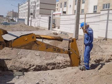 آغاز نصب انشعابات فاضلاب در ۳۳۰ واحد مسکونی طرح نهضت ملی مسکن بیرجند