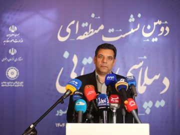 تکمیل شبکه بزرگراهی و اتصال ریلی خراسان جنوبی تا پایان دولت در اولویت پروژههای عمرانی
