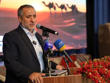 کویر لوت گنجینهای طلایی برای توسعه گردشگری استان است.