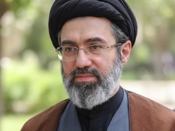 پیام حضرت آیت الله سید مجتبٰی خامنه ای رهبـــر معّظـــم انقلاب اسلامـی به منــاسبت سالروز افتتاح اولین دوره مجلس شورای اسلامی و آغاز سومین سال فعالیت مجلس دوازدهم